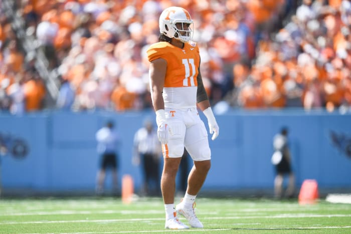 Tennessee Volunteers LB Keenan Pili during the win over Virginia. (Photo by Caitie McMekin of the News Sentinel)